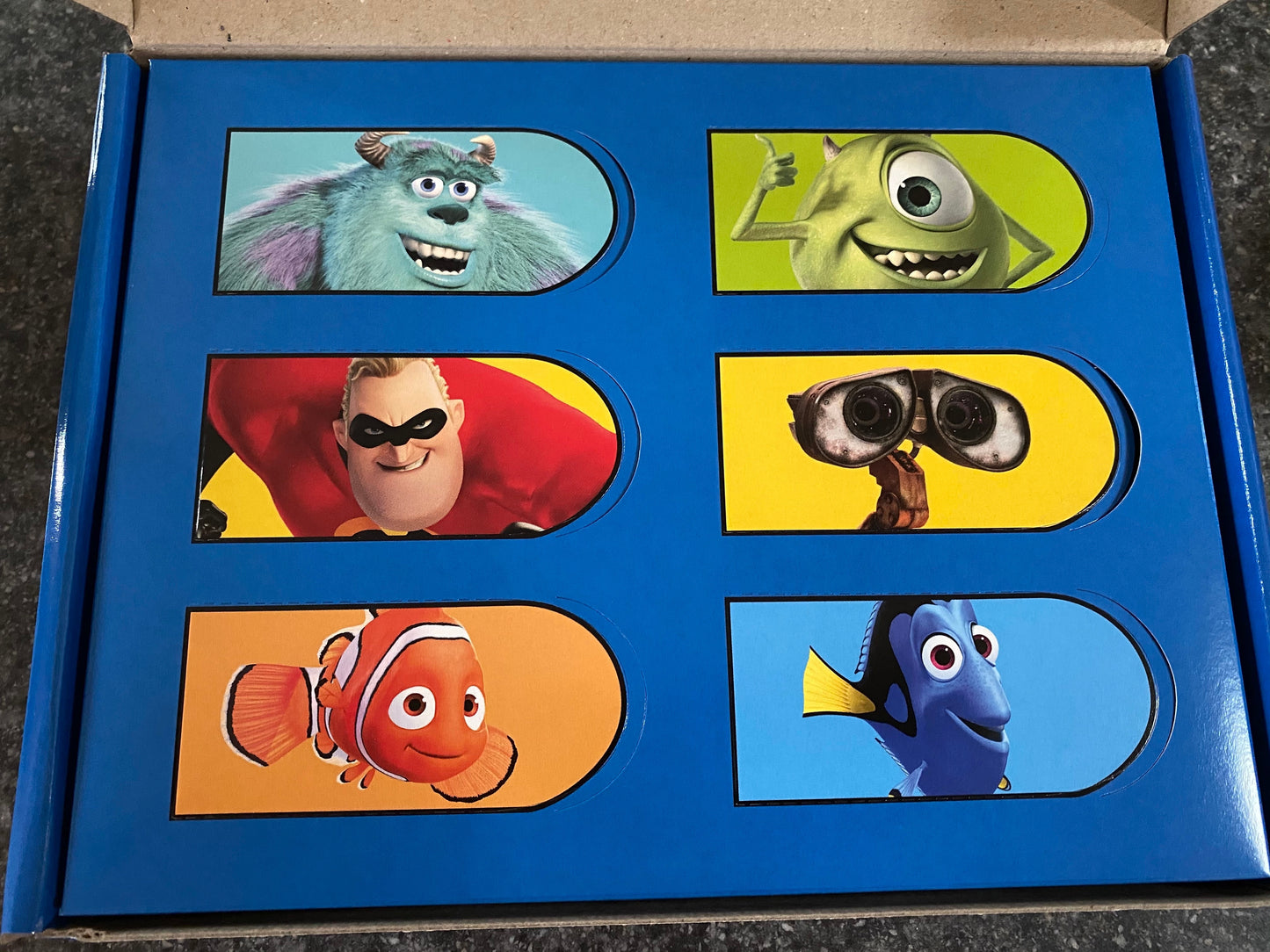 Hot wheels x Pixar 主題車車套裝