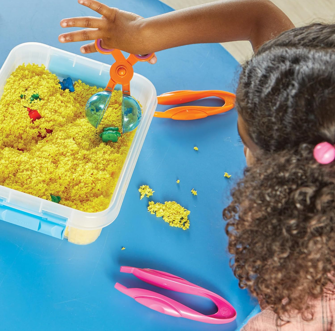 Learning Resources - Helping Hands Fine Motor Tool Set (24 pcs)