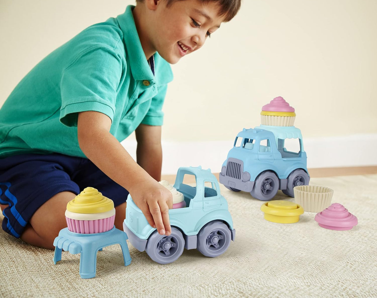 Green Toys - Cupcake Trucks 杯子蛋糕車 16件套 Play Set